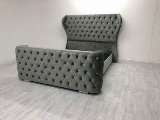 Lit Chesterfield gris Mobilier de chambre de concepteur Lit rembourré anglais