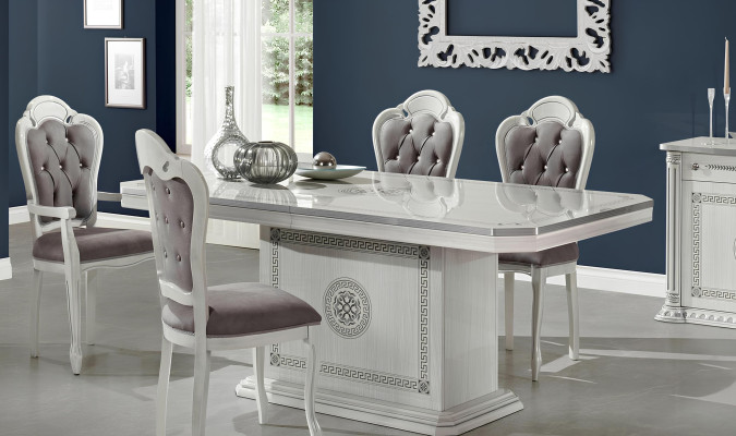 Ensemble de 4 chaises en bois de luxe avec cristaux pour salle à manger