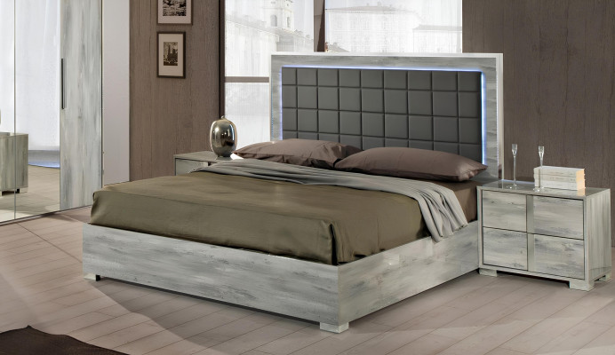 Lit double de luxe en bois tapissé gris au design moderne