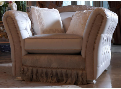 Chaise en bois massif de luxe en provenance d'Italie