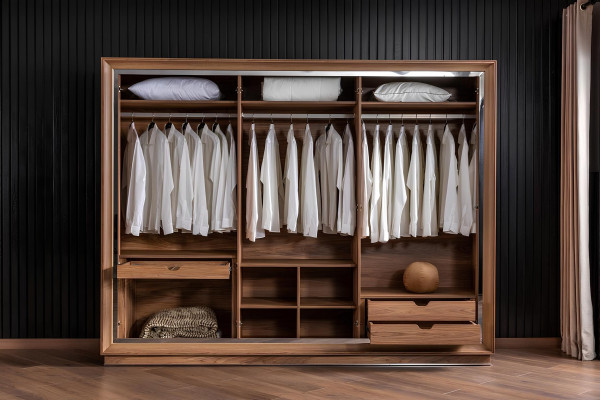 Ensemble de meubles de chambre à coucher comprenant un lit, une armoire et 2 tables de nuit, 4 pièces.