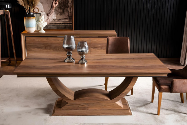 Ensemble de meubles de salle à manger avec table et chaises