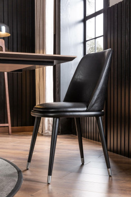Fauteuil en cuir noir luxueux, chaises rembourrées, meubles design pour le salon et la cuisine