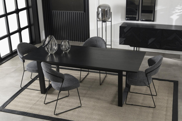 Ensemble de table à manger Mustan avec armoire, chaises et table à manger