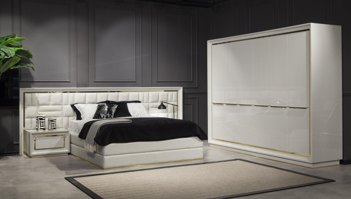 Armoire blanche moderne et confortable avec un espace de rangement luxueux