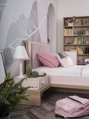 Ensemble de meubles pour enfants dans une chambre rose 3 pièces