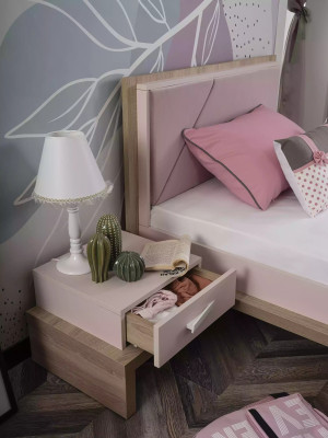 Ensemble de meubles pour enfants dans une chambre rose 3 pièces