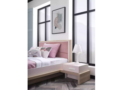 Lit pour enfants en bois rose