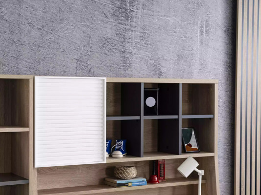 Bureau Puinen pour chambre d'enfant