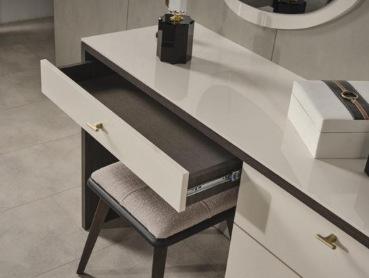 Serviteur de luxe moderne avec miroir design en bois