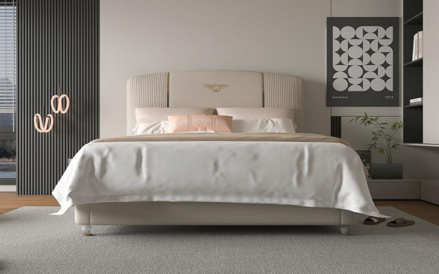 Lit beige luxueux avec tête de lit rembourrée moderne