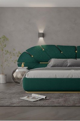 Lit vert luxueux avec des accents dorés pour une chambre moderne