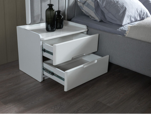 Tables de nuit blanches modernes