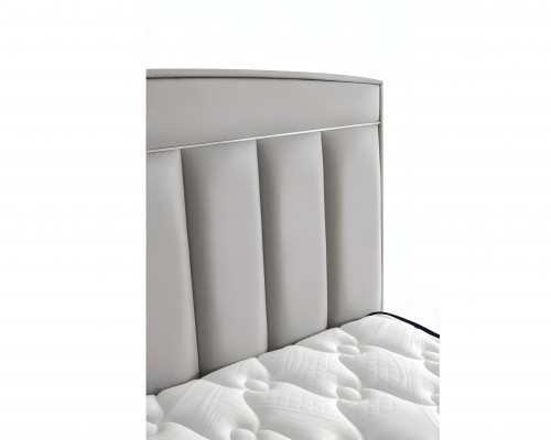 Lit moderne gris avec matelas en textile et en bois