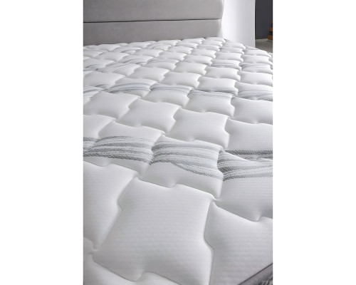 Lit élégant gris avec matelas en textile et en bois