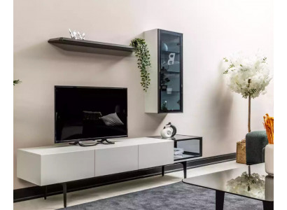 Une garde-robe télé incomparable et des étagères dans un style minimaliste