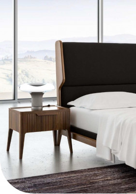 Chambre - Table de chevet avec espace de rangement dans un mobilier en bois de style moderne de luxe