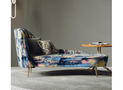 Chaise longue en tissu d'ameublement moderne, siège de détente de luxe, mobilier de salon paysager.