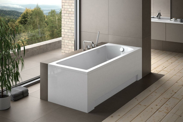 Baignoire d'angle rectangulaire blanche pour salle de bain