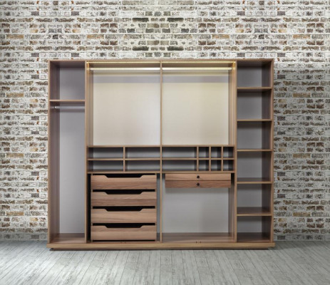 Meubles de garde-robe transparents de luxe pour aménagement de chambre.