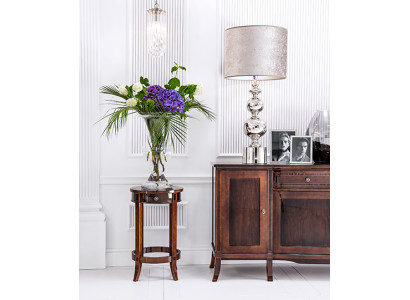 Console Table: Table à console Console Side Table: Table d'appoint à console Dressing Table: Coiffeuse High Gloss Tables: Tables laquées