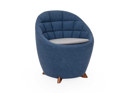 Chaise ronde bleue avec design d'ameublement par un créateur pour une personne pour le salon