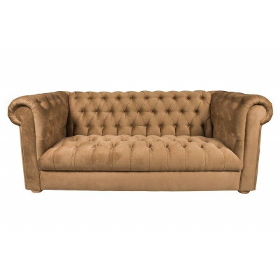 Canapé trois places Chesterfield en cuir.