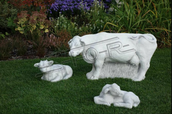 Décoration de vache de jardin statue en pierre pour patio en blanc, sculpture naturelle.