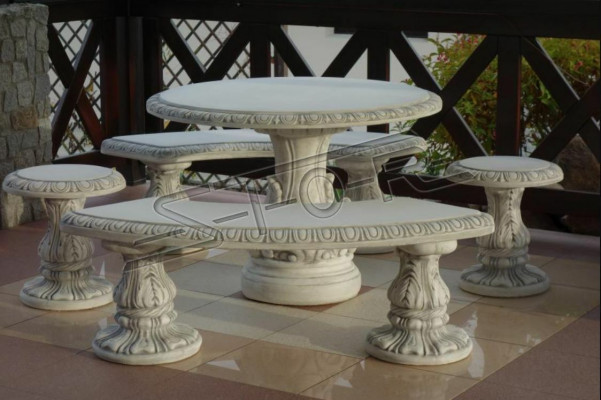 Table de jardin en pierre Patio Mobilier décoratif Élégant Style ancien Table aux designs