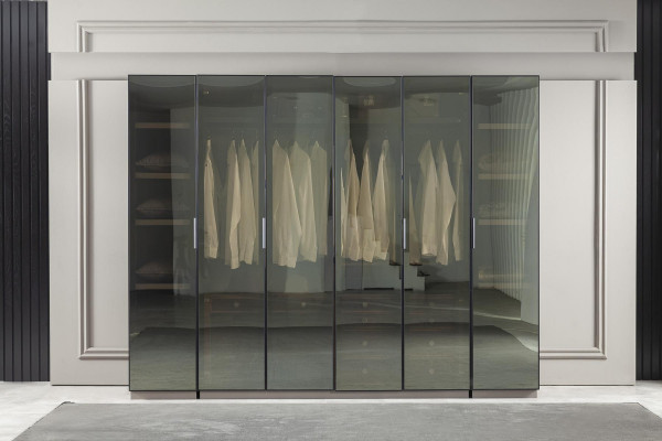 Armoire en verre Chambre Lit Tables de chevet 4 pièces. Ensemble complet