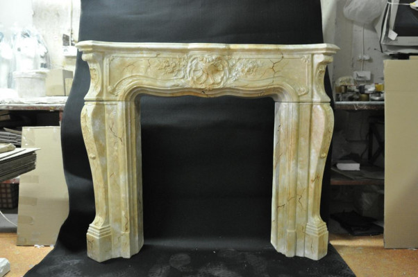 Cheminée Poêle Panneau Entourage Style Marbre Décoration Baroque Cheminées Classiques