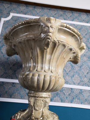XXL Vase Décoration de Table Vases Décoratifs 69cm Style Antique Figurine en Sculpture Calice Rome