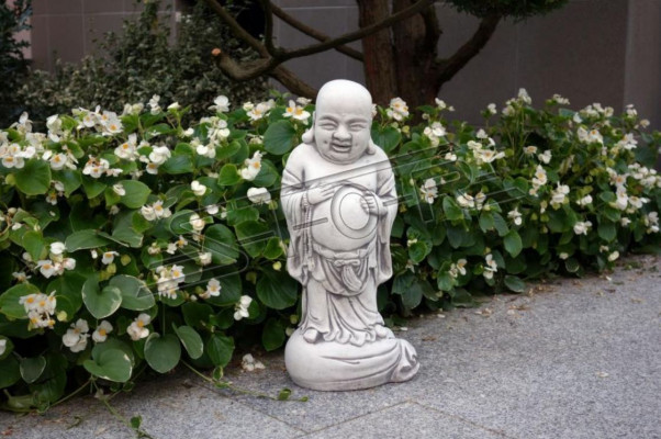Figure de Bouddha sculpture en effet pierre. Grande sculpture pour la décoration de jardin.