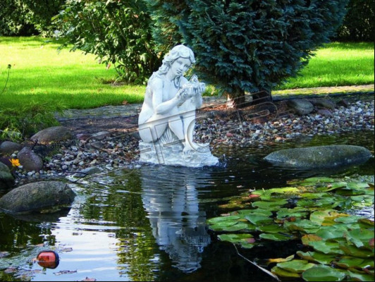 Fontaine Étang Figure Statue d'Eva Figures Sculptures Statues