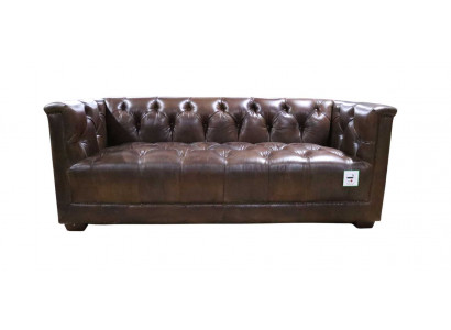Canapé 3 places Chesterfield 3 places Vintage Brun Canapé en cuir marron usé.