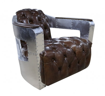 Beau fauteuil club d'aviation Chesterfield vintage à une oreille.
