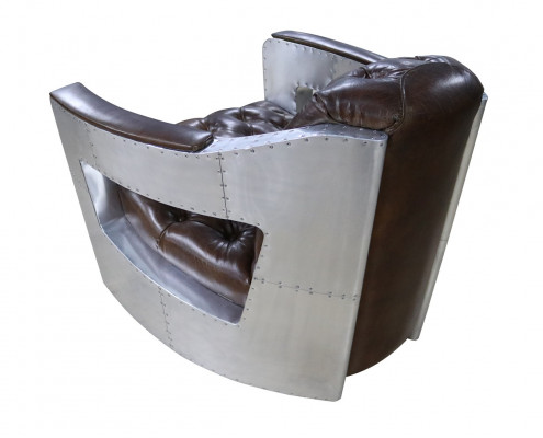 Beau fauteuil club d'aviation Chesterfield vintage à une oreille.