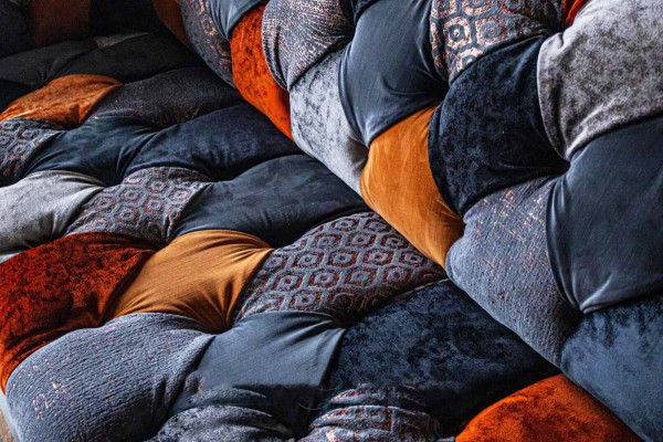 Chesterfield Canapé 3 places en velours textile de luxe Grosse assise Rembourrage en velours