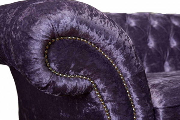 Canapé 3 places Chesterfield en tissu violet pour le salon