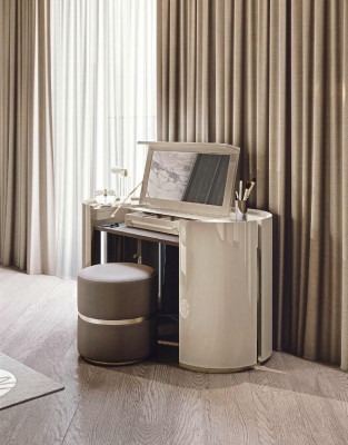 Lit 2x Tables de chevet Coiffeuse avec miroir Tabouret Ensemble 5 pièces Meubles italiens