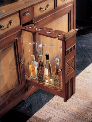 Meubles italiens solides Armoires hautes Commodes Buffets Armoires