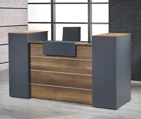 Réception Bureau de réception Bureau de réception Bureau de l'hôtel Bois Gris Table