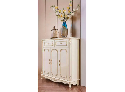 Buffet pour le salon. Meubles classiques. Intérieur luxueux. Nouveau.