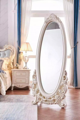 Miroir de sol dans le salon Bois classique blanc un nouveau luxe dans l'intérieur