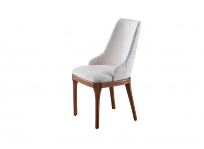 Chaises blanches exclusives avec design de pieds bruns en bois Nouveauté pour la salle à manger