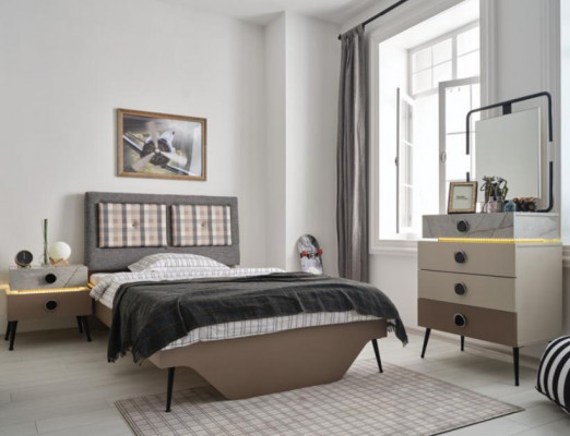 Chambre multicolore Lit complet Table de chevet Commode Miroir neuf