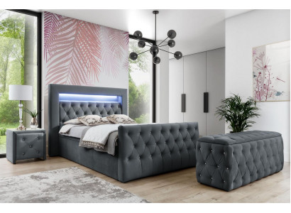 Ensemble de chambre Chesterfield gris avec lit rembourré à LED Tables de chevet en bois.