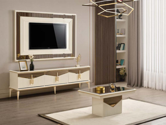 Meuble télévision murale beige en trois pièces, comprenant un meuble mural, un support pour télévision, une table basse et un meuble bas doré.