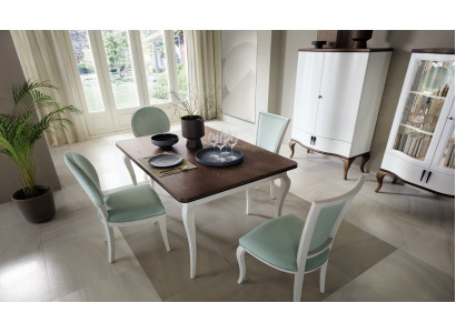 Table de salle à manger classique en bois 4x chaises assorties