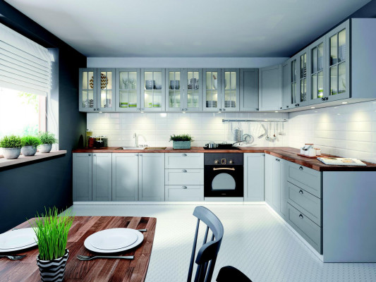 Conception de cuisine intégrée, cuisines avec armoires en verre, armoires de base en bois conçues sur mesure.